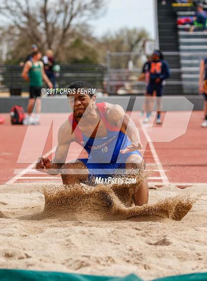 Thumbnail 1 in Terror Track & Field Invitational photogallery.
