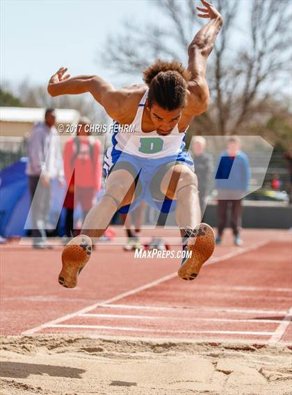Thumbnail 3 in Terror Track & Field Invitational photogallery.