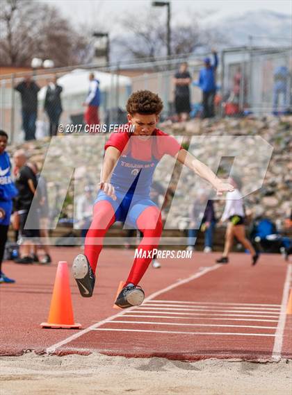 Thumbnail 2 in Terror Track & Field Invitational photogallery.