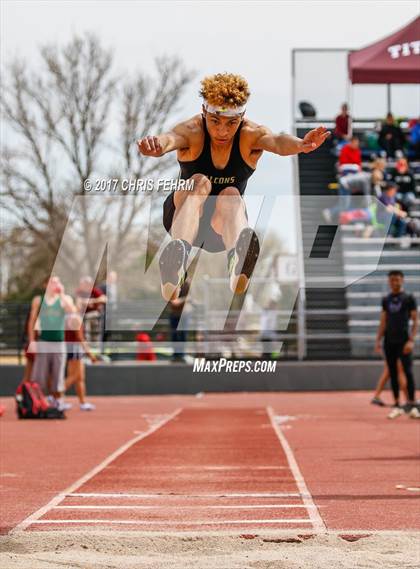 Thumbnail 3 in Terror Track & Field Invitational photogallery.