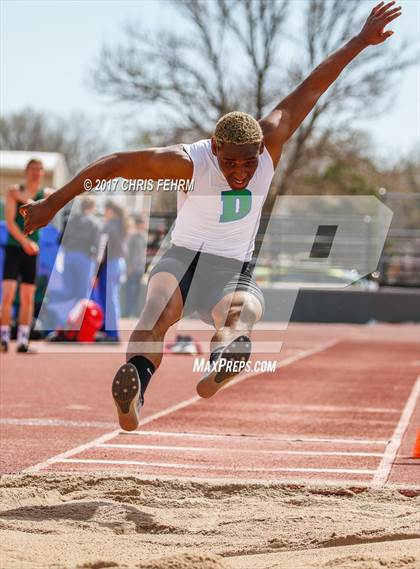 Thumbnail 1 in Terror Track & Field Invitational photogallery.