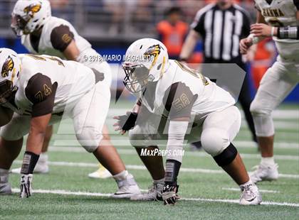 Thumbnail 2 in Hanna vs Brandeis (UIL 6A Region Playoff) photogallery.