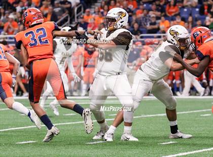 Thumbnail 3 in Hanna vs Brandeis (UIL 6A Region Playoff) photogallery.