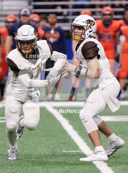 Thumbnail 3 in Hanna vs Brandeis (UIL 6A Region Playoff) photogallery.