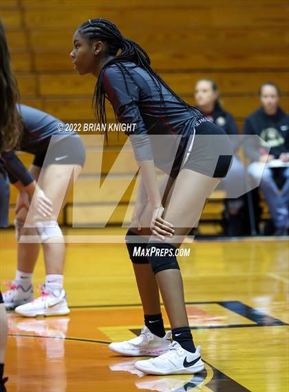 Thumbnail 3 in Lakeland @ Lake Gibson (FHSAA 6A District 7 Semifinals) photogallery.