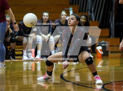 Thumbnail 3 in Lakeland @ Lake Gibson (FHSAA 6A District 7 Semifinals) photogallery.