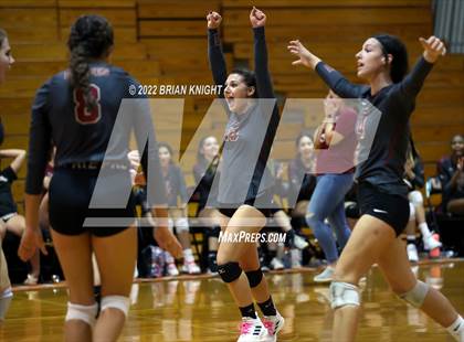 Thumbnail 2 in Lakeland @ Lake Gibson (FHSAA 6A District 7 Semifinals) photogallery.