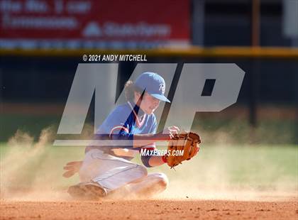 Thumbnail 2 in Red Bank vs East Hamilton photogallery.