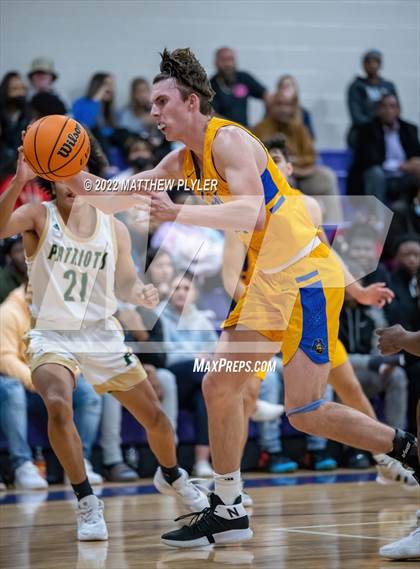Thumbnail 3 in Laney vs. Pinecrest (2021 Bladen Offroad Christmas Tournament) photogallery.
