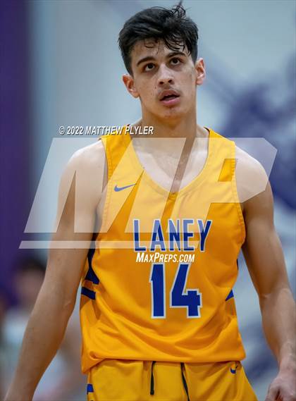 Thumbnail 2 in Laney vs. Pinecrest (2021 Bladen Offroad Christmas Tournament) photogallery.