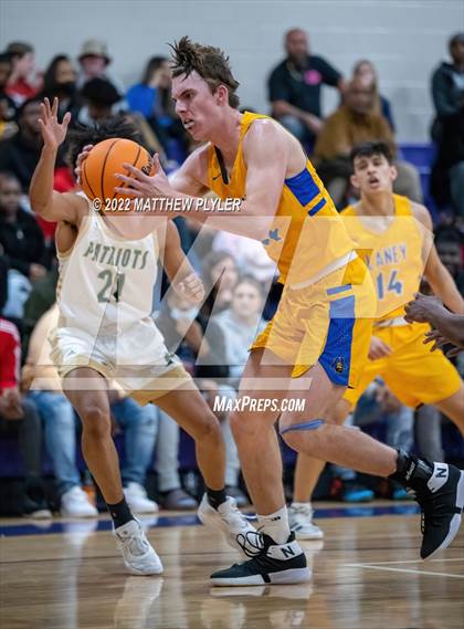 Thumbnail 1 in Laney vs. Pinecrest (2021 Bladen Offroad Christmas Tournament) photogallery.