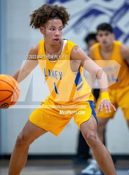 Thumbnail 2 in Laney vs. Pinecrest (2021 Bladen Offroad Christmas Tournament) photogallery.