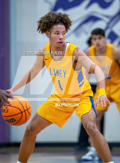 Thumbnail 1 in Laney vs. Pinecrest (2021 Bladen Offroad Christmas Tournament) photogallery.