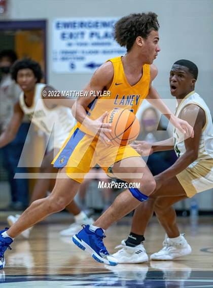 Thumbnail 2 in Laney vs. Pinecrest (2021 Bladen Offroad Christmas Tournament) photogallery.