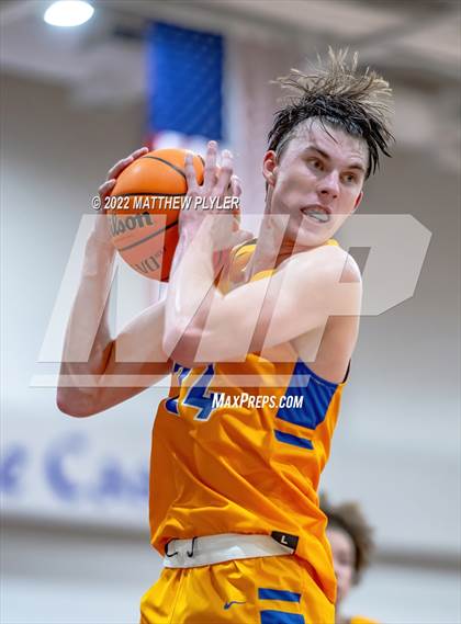 Thumbnail 2 in Laney vs. Pinecrest (2021 Bladen Offroad Christmas Tournament) photogallery.