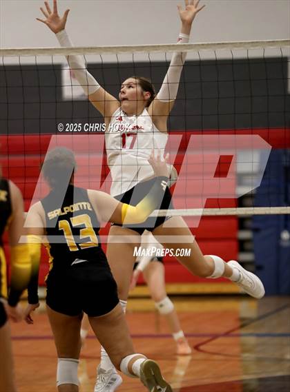 Thumbnail 3 in Orange Lutheran vs. Salpointe Catholic (Lancer Invitational) photogallery.