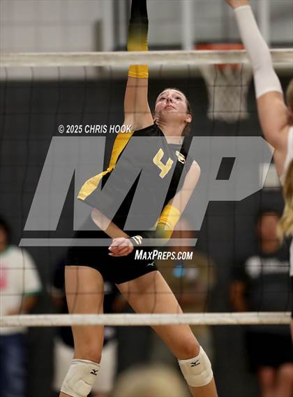 Thumbnail 3 in Orange Lutheran vs. Salpointe Catholic (Lancer Invitational) photogallery.