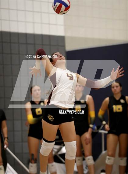 Thumbnail 2 in Orange Lutheran vs. Salpointe Catholic (Lancer Invitational) photogallery.