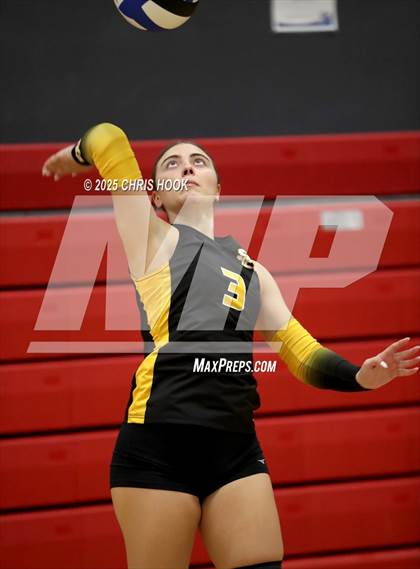 Thumbnail 3 in Orange Lutheran vs. Salpointe Catholic (Lancer Invitational) photogallery.