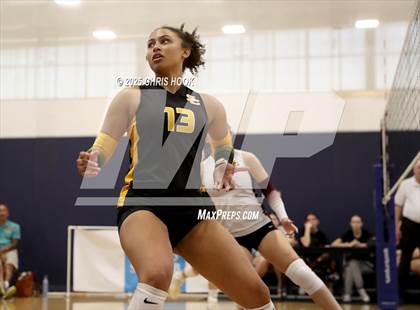 Thumbnail 2 in Orange Lutheran vs. Salpointe Catholic (Lancer Invitational) photogallery.