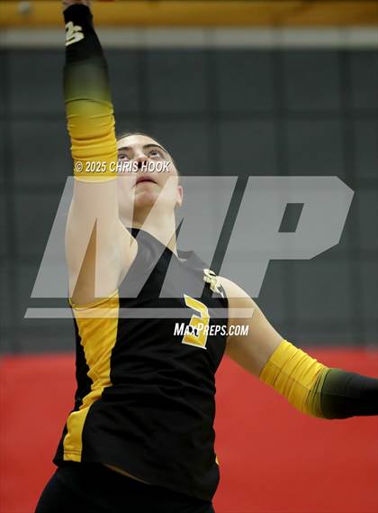 Thumbnail 2 in Orange Lutheran vs. Salpointe Catholic (Lancer Invitational) photogallery.