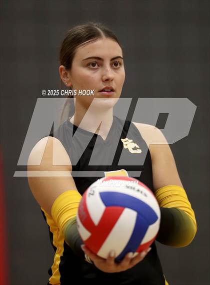 Thumbnail 1 in Orange Lutheran vs. Salpointe Catholic (Lancer Invitational) photogallery.