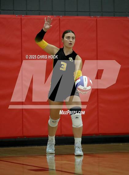 Thumbnail 2 in Orange Lutheran vs. Salpointe Catholic (Lancer Invitational) photogallery.