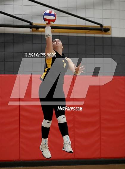 Thumbnail 2 in Orange Lutheran vs. Salpointe Catholic (Lancer Invitational) photogallery.