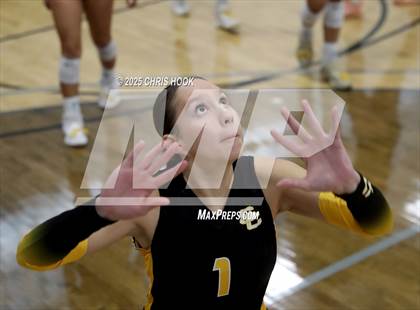 Thumbnail 1 in Orange Lutheran vs. Salpointe Catholic (Lancer Invitational) photogallery.