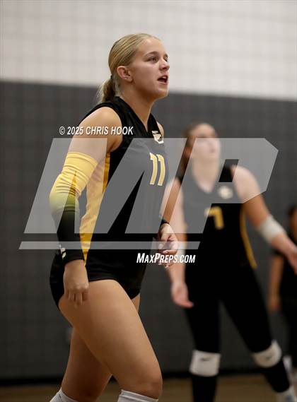 Thumbnail 1 in Orange Lutheran vs. Salpointe Catholic (Lancer Invitational) photogallery.