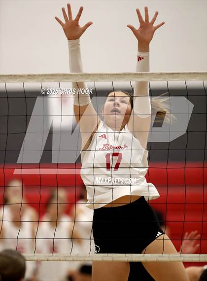Thumbnail 1 in Orange Lutheran vs. Salpointe Catholic (Lancer Invitational) photogallery.