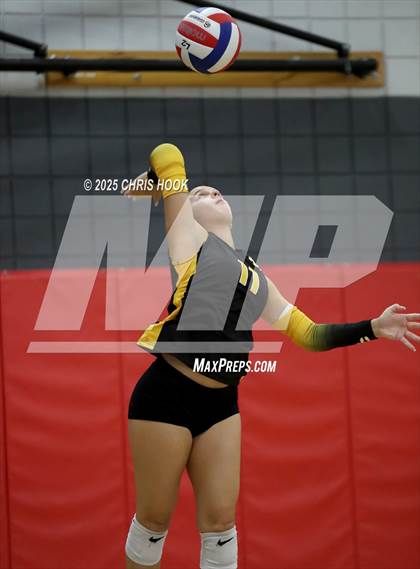 Thumbnail 3 in Orange Lutheran vs. Salpointe Catholic (Lancer Invitational) photogallery.