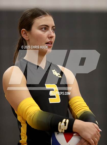 Thumbnail 2 in Orange Lutheran vs. Salpointe Catholic (Lancer Invitational) photogallery.