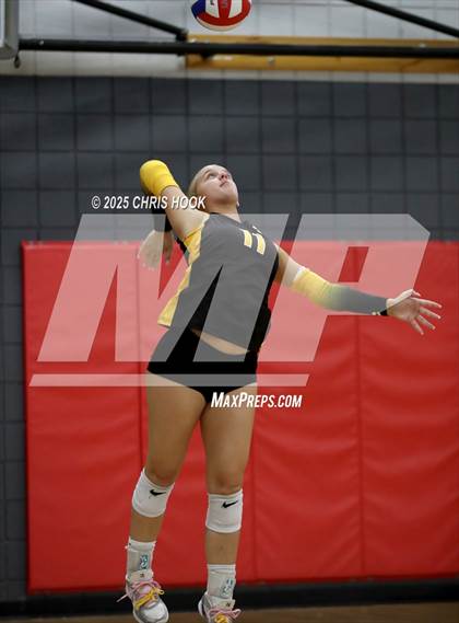 Thumbnail 2 in Orange Lutheran vs. Salpointe Catholic (Lancer Invitational) photogallery.