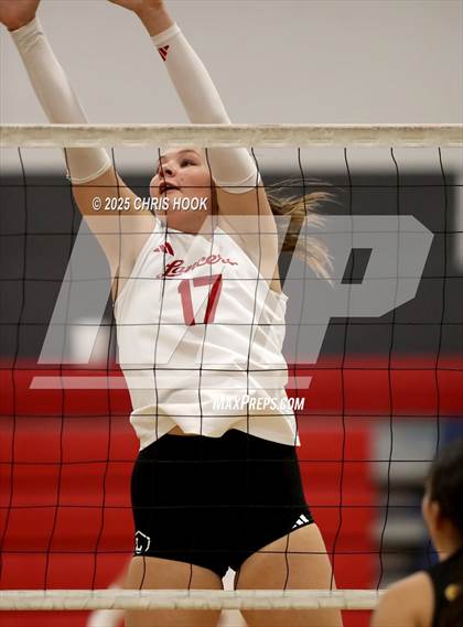Thumbnail 3 in Orange Lutheran vs. Salpointe Catholic (Lancer Invitational) photogallery.