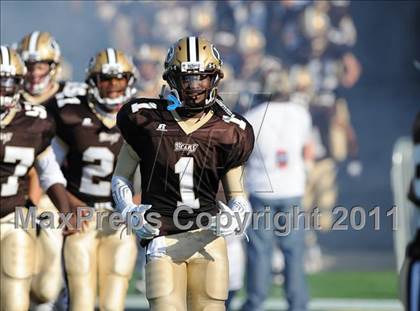 Thumbnail 1 in Bishop McNamara vs. Landon (Patriot Classic) photogallery.