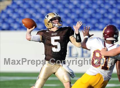 Thumbnail 2 in Bishop McNamara vs. Landon (Patriot Classic) photogallery.