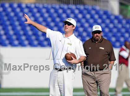 Thumbnail 3 in Bishop McNamara vs. Landon (Patriot Classic) photogallery.