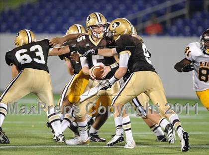 Thumbnail 1 in Bishop McNamara vs. Landon (Patriot Classic) photogallery.