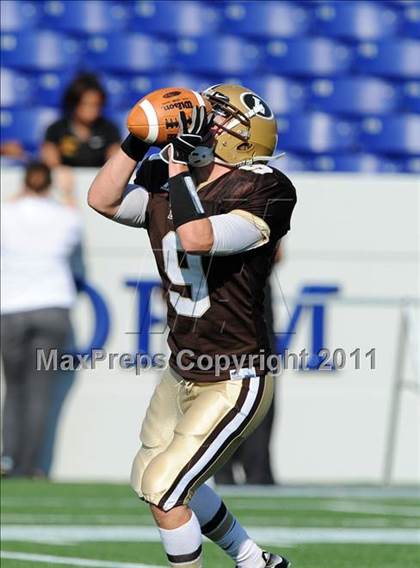 Thumbnail 2 in Bishop McNamara vs. Landon (Patriot Classic) photogallery.
