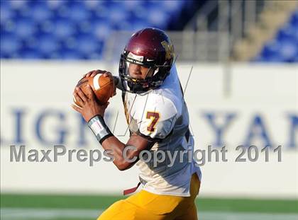 Thumbnail 1 in Bishop McNamara vs. Landon (Patriot Classic) photogallery.