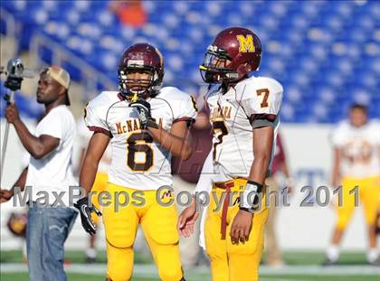 Thumbnail 2 in Bishop McNamara vs. Landon (Patriot Classic) photogallery.
