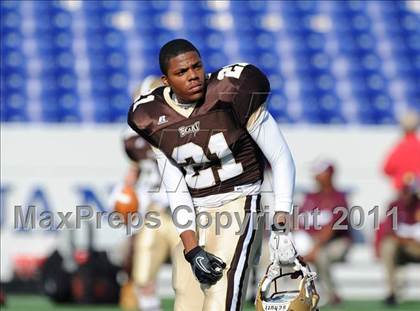 Thumbnail 3 in Bishop McNamara vs. Landon (Patriot Classic) photogallery.