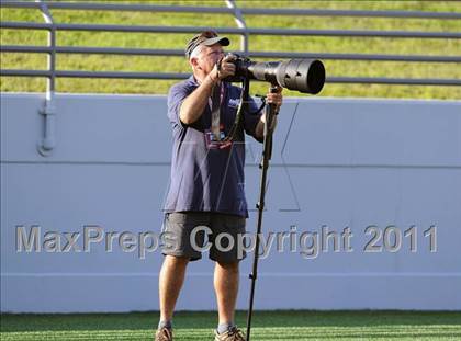 Thumbnail 2 in Bishop McNamara vs. Landon (Patriot Classic) photogallery.