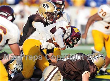 Thumbnail 2 in Bishop McNamara vs. Landon (Patriot Classic) photogallery.