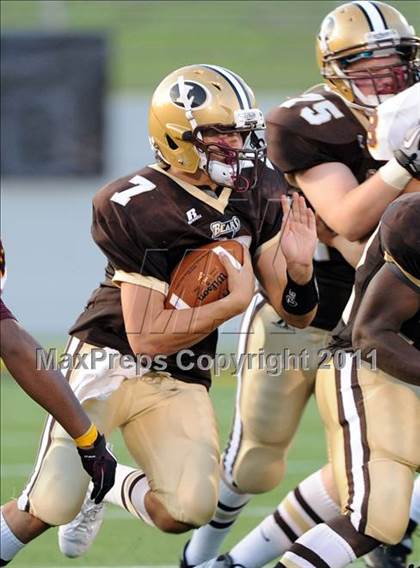 Thumbnail 1 in Bishop McNamara vs. Landon (Patriot Classic) photogallery.