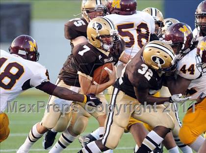 Thumbnail 2 in Bishop McNamara vs. Landon (Patriot Classic) photogallery.