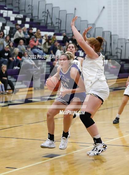 Thumbnail 2 in Southern Columbia Area vs. Minersville (Bob Probert Tournament) photogallery.