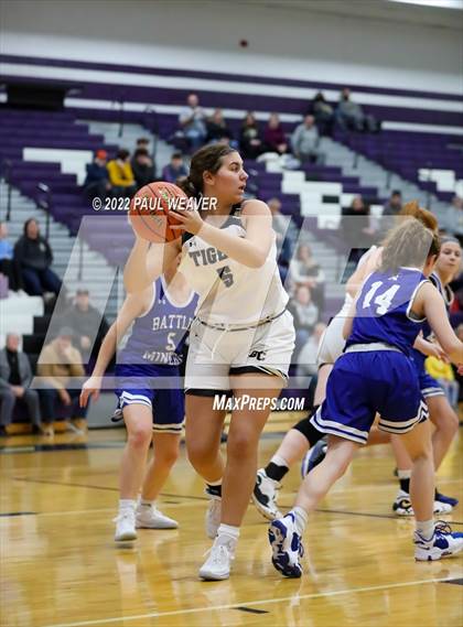 Thumbnail 2 in Southern Columbia Area vs. Minersville (Bob Probert Tournament) photogallery.