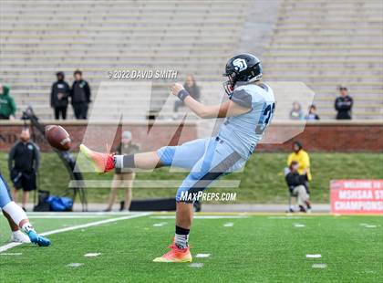 Thumbnail 3 in St. Dominic vs. St. Mary's (MSHSAA Class 4 Championship) photogallery.